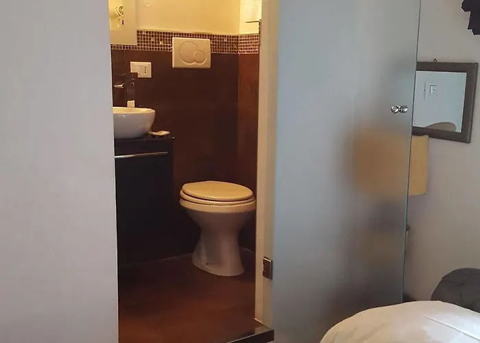 Konukevi Esedra Relais Roma